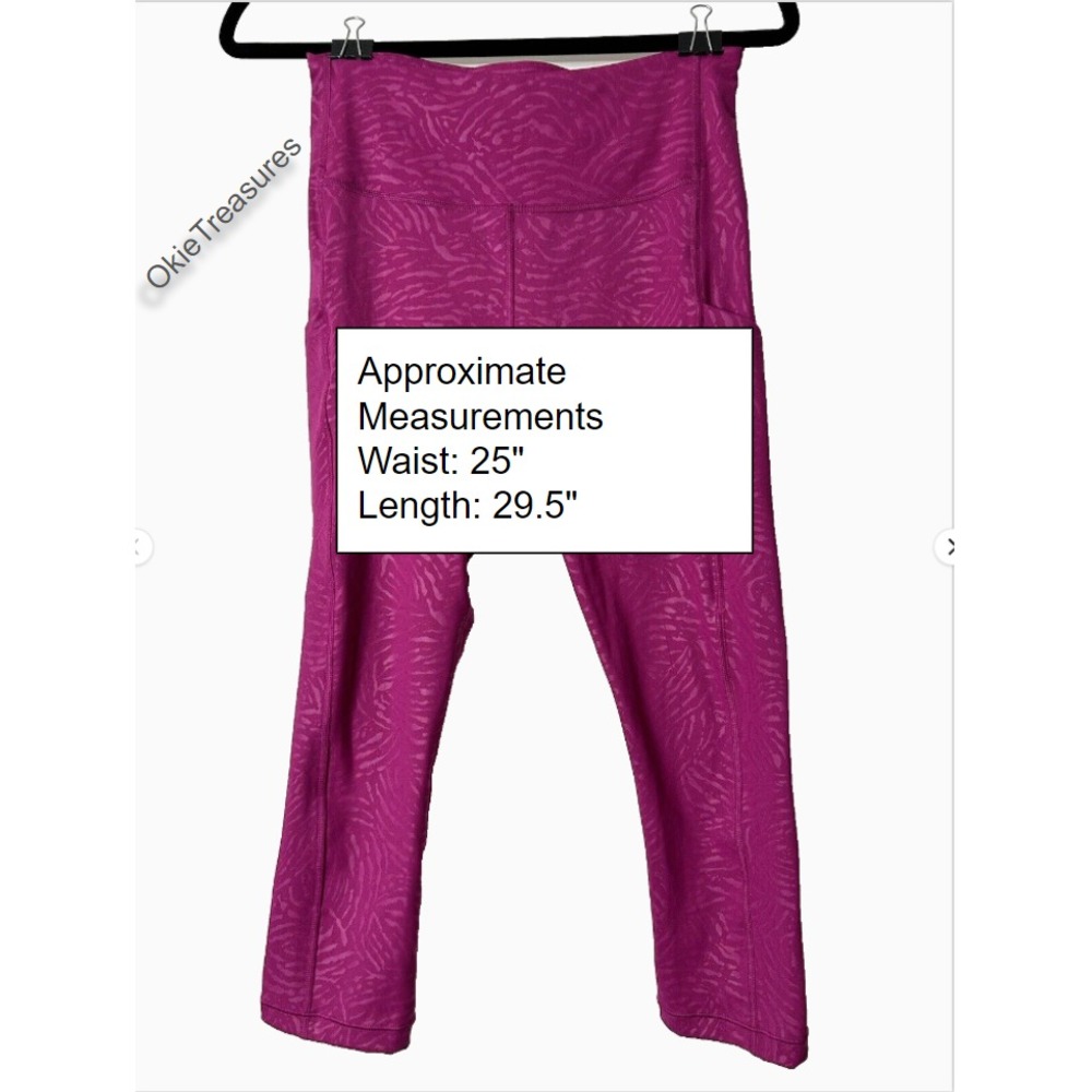 Athleta Women Size S Pink Ultimate Stash Pocket Printed Capri Animal Print